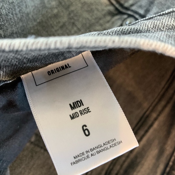 2 Pairs of Express Mid Rise Jean Shorts - Picture 3 of 7